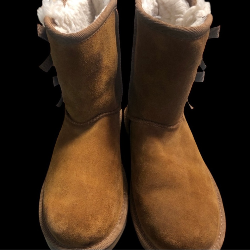 (2) New Koolaburra Victoria Short Tan sz5 & Black sz4 Suede Boots w/Plush Lining